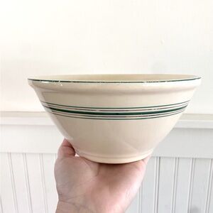 Vintage mixing bowl Bennett bakeware